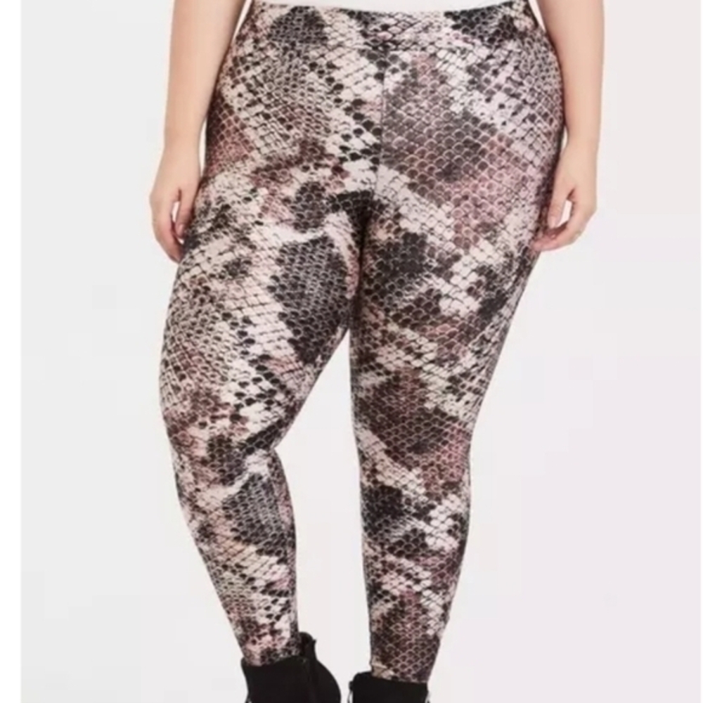 TORRID LIQUID PYTHON LEGGINGS SZ 2X